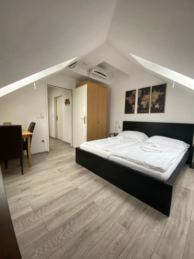 Pension Lizzi Viena Exterior foto